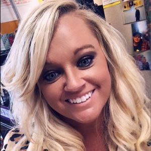 Meet your Posher, Angie